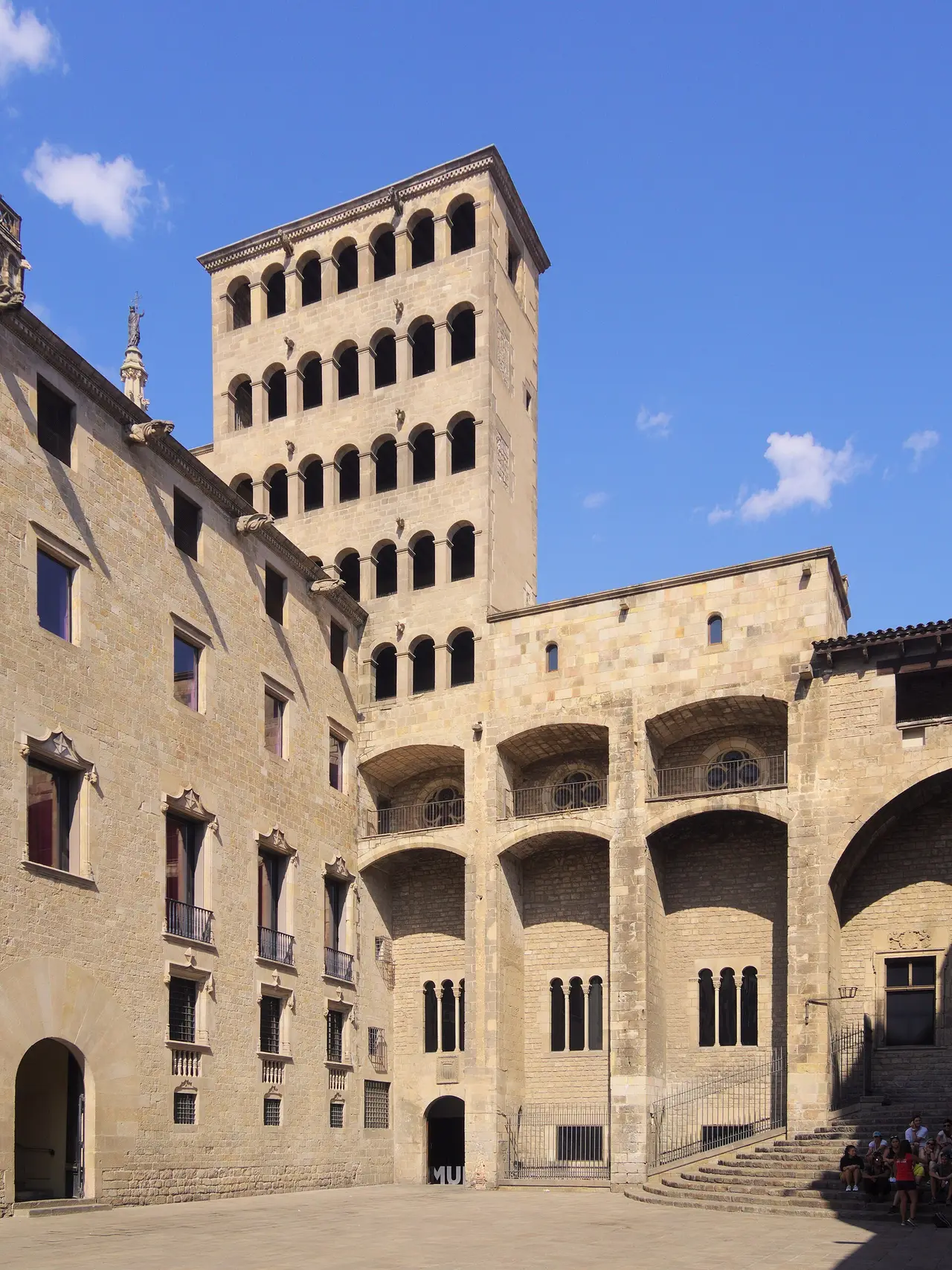 Plaça del Rei w Dzielnicy Gotyckiej w Barcelonie